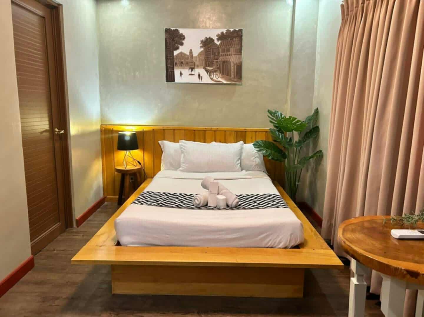 Couple Deluxe Room - Image 2